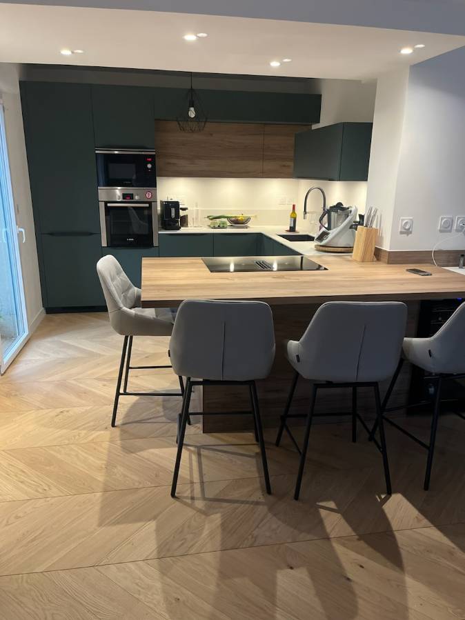 Pose d'un parquet neuf dans une maison
